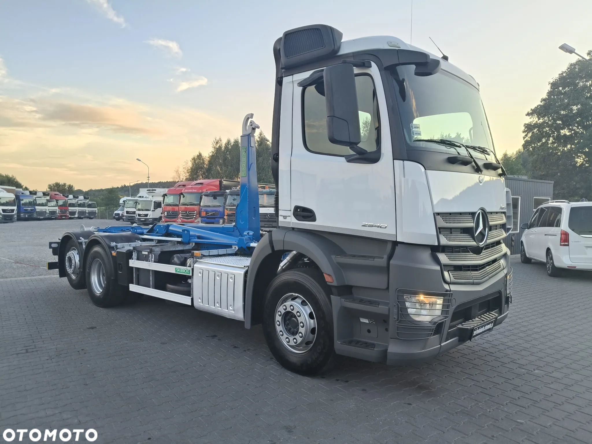 Mercedes-Benz ANTOS 2540 / 6x2 / HAKOWIEC 20t / EURO 6 / - 4