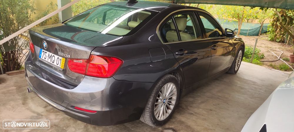 BMW 320 d Line Luxury - 2