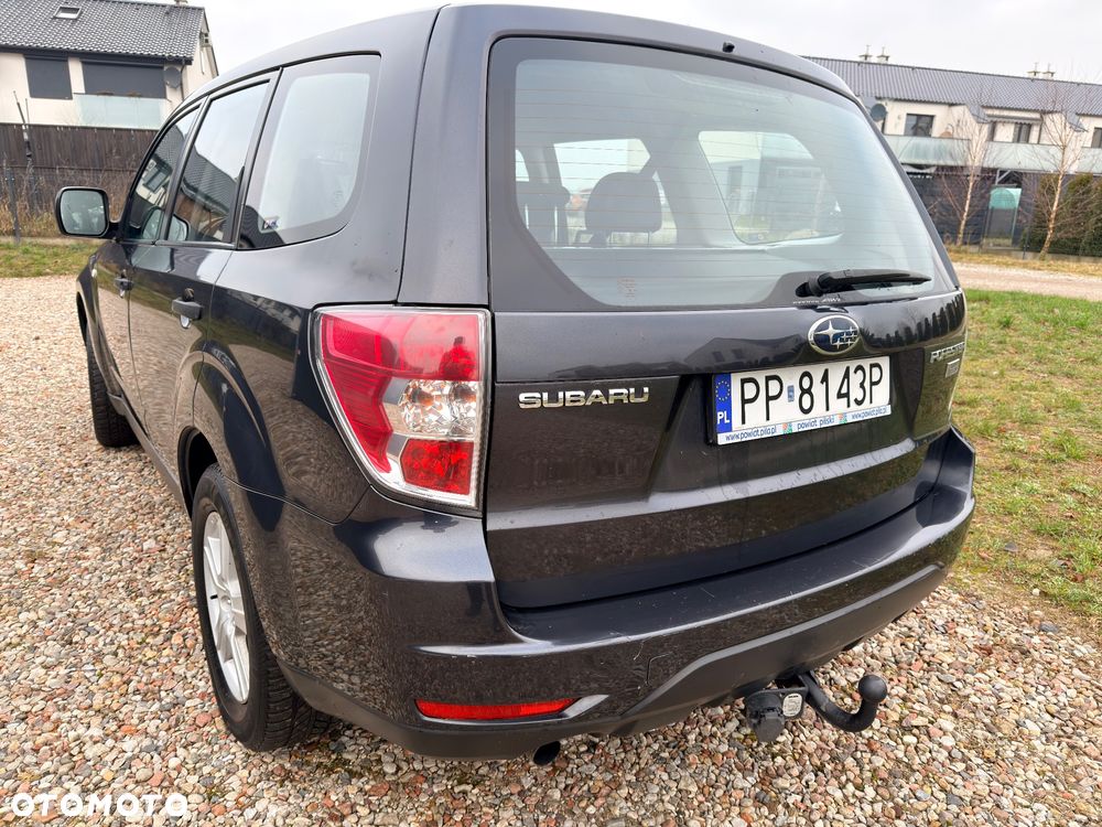 Subaru Forester 2.0D VR 000 Euro5 - 8