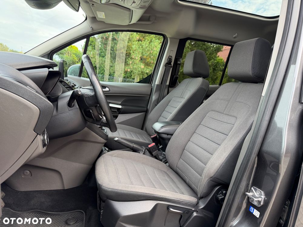 Ford Tourneo Connect Grand - 19