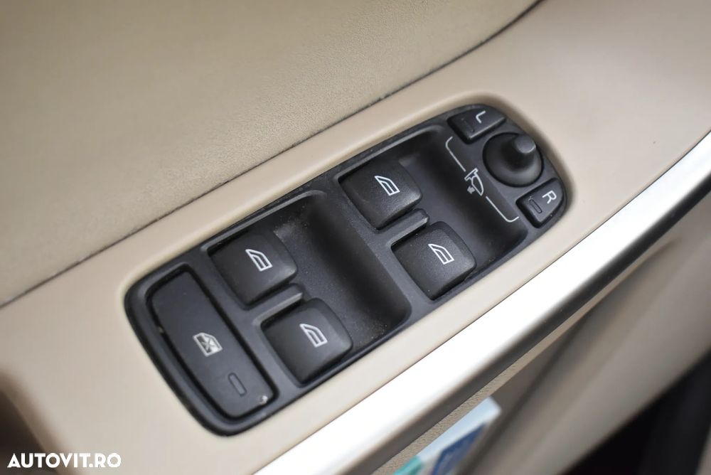 Volvo XC 60 - 12