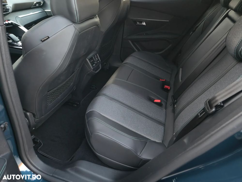 Peugeot 3008 225 e-EAT8 Allure Pack - 28