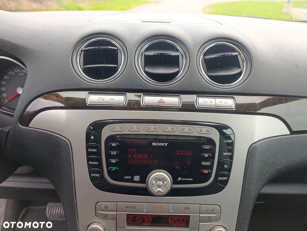 Ford Galaxy 2.0 TDCi DPF Titanium - 24