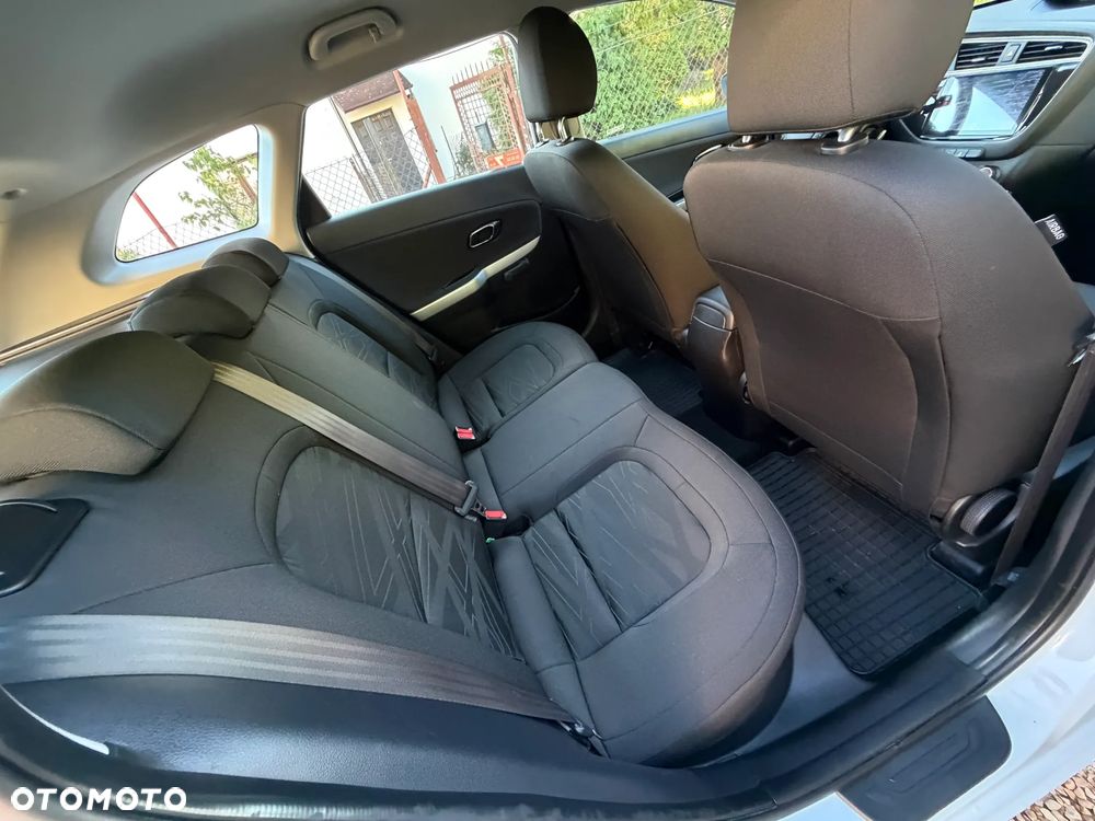 Kia Ceed 1.4 S - 33