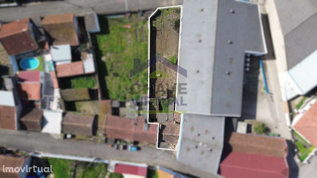 Moradia V2 com Terreno e Anexos - Bombarral - Delgada - Grande imagem: 2/26