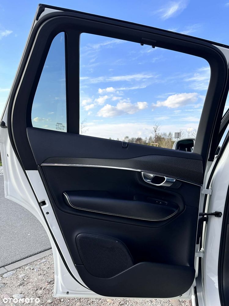 Volvo XC 90 T6 AWD R-Design - 32