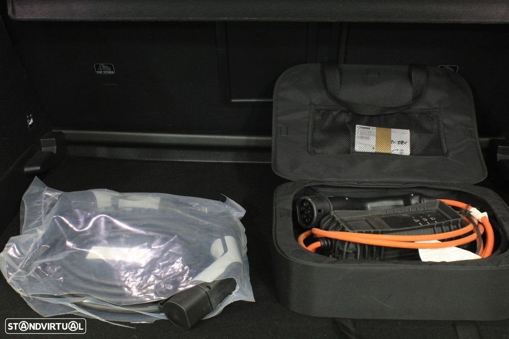 DS DS7 Crossback E-Tense Performance Line EAT8 - 28