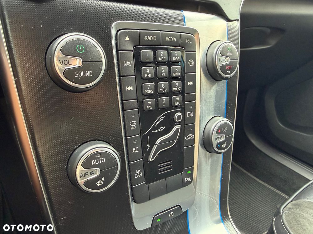 Volvo V40 D2 Drive-E R-Design Momentum - 12