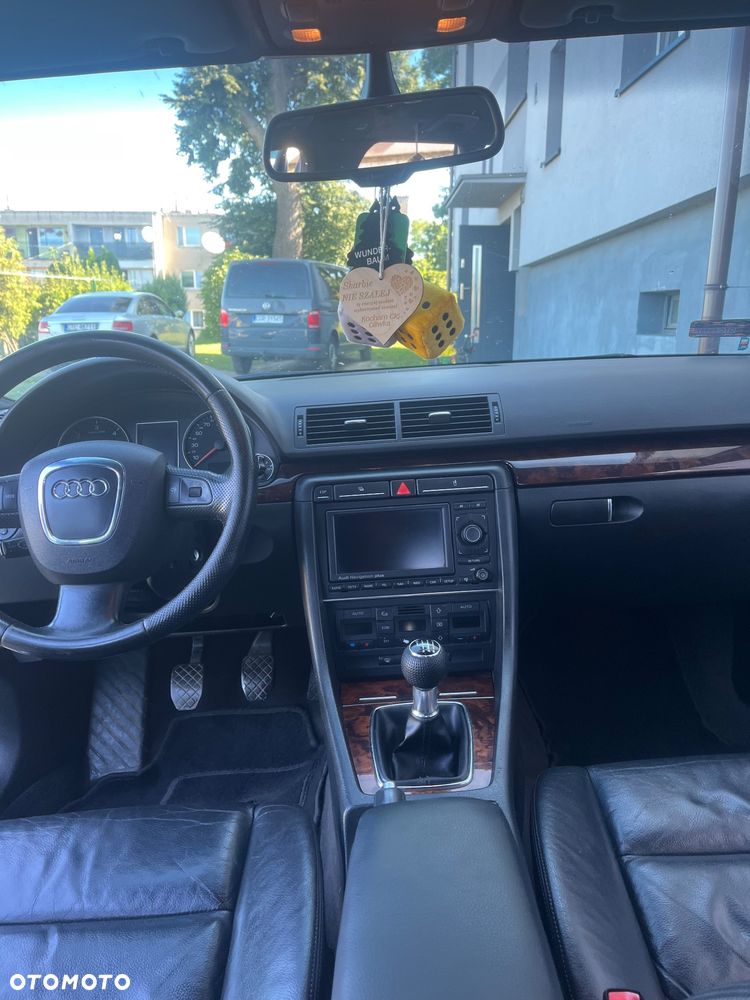 Audi A4 Avant 2.0 TDI - 8