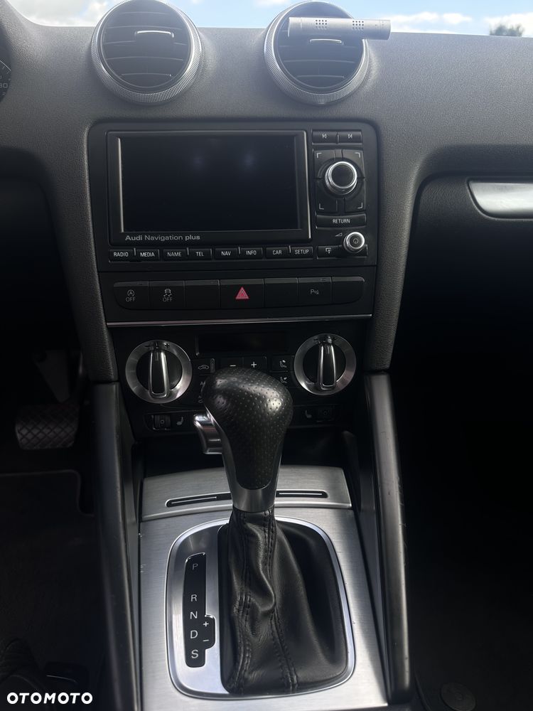 Audi A3 3-drzwiowe 2.0 TDI DPF Ambition S tronic - 14