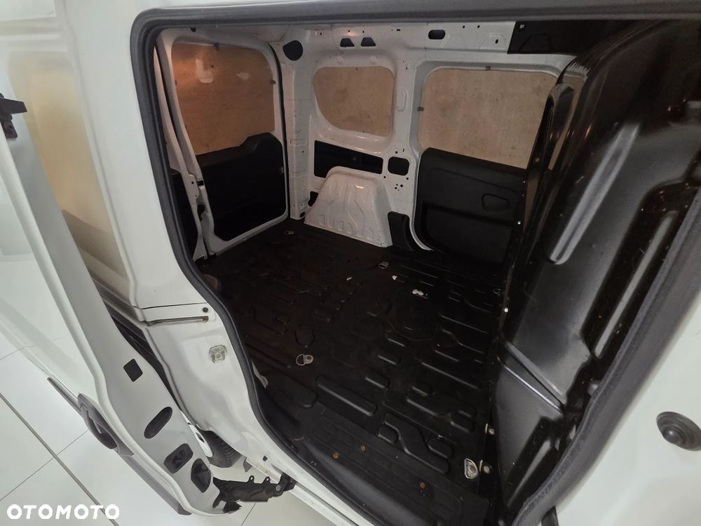 Fiat Doblo Kombi 1.6 MJ Active - 22