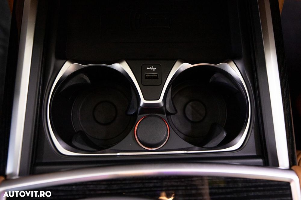BMW Seria 7 - 33