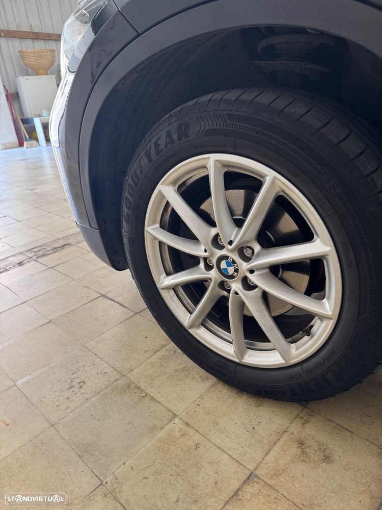 BMW X1 18 d sDrive - 8