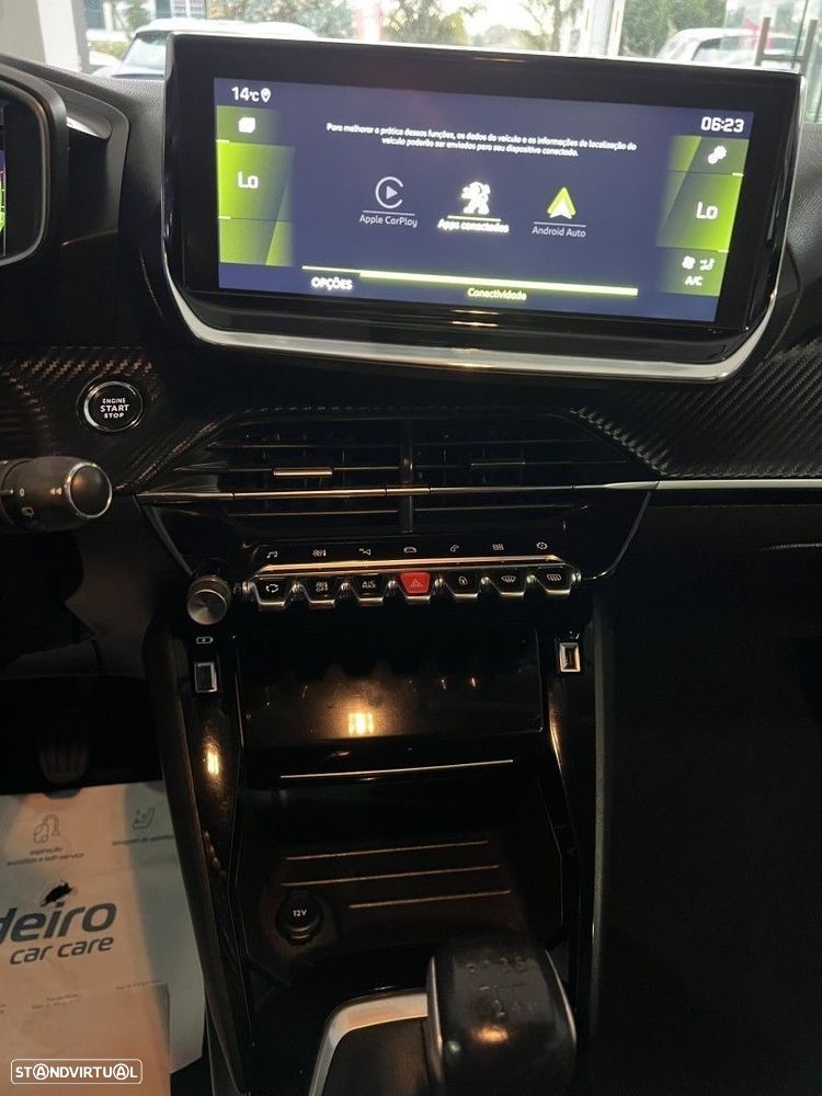 Peugeot 208 1.2 PureTech Allure - 16