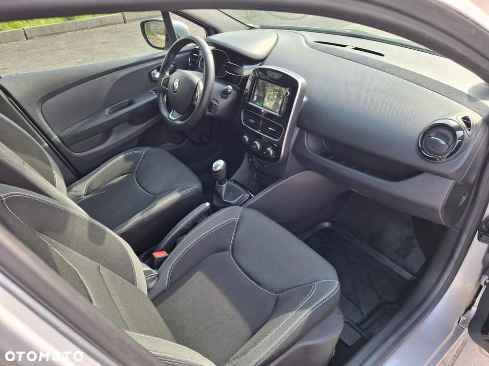 Renault Clio - 21