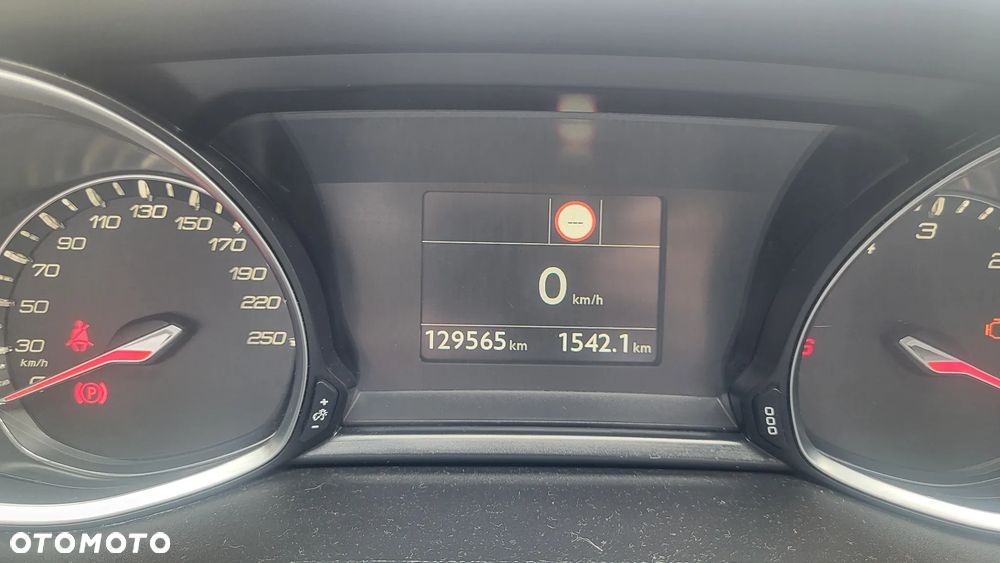 Peugeot 308 - 6