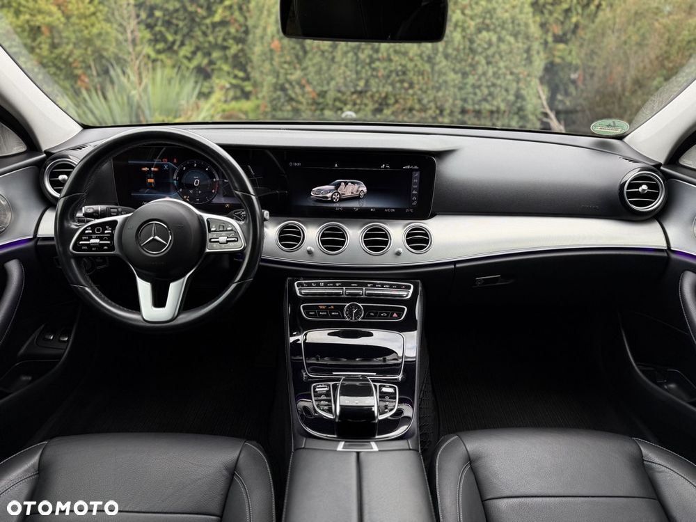 Mercedes-Benz Klasa E 220 d 4-Matic Avantgarde - 31