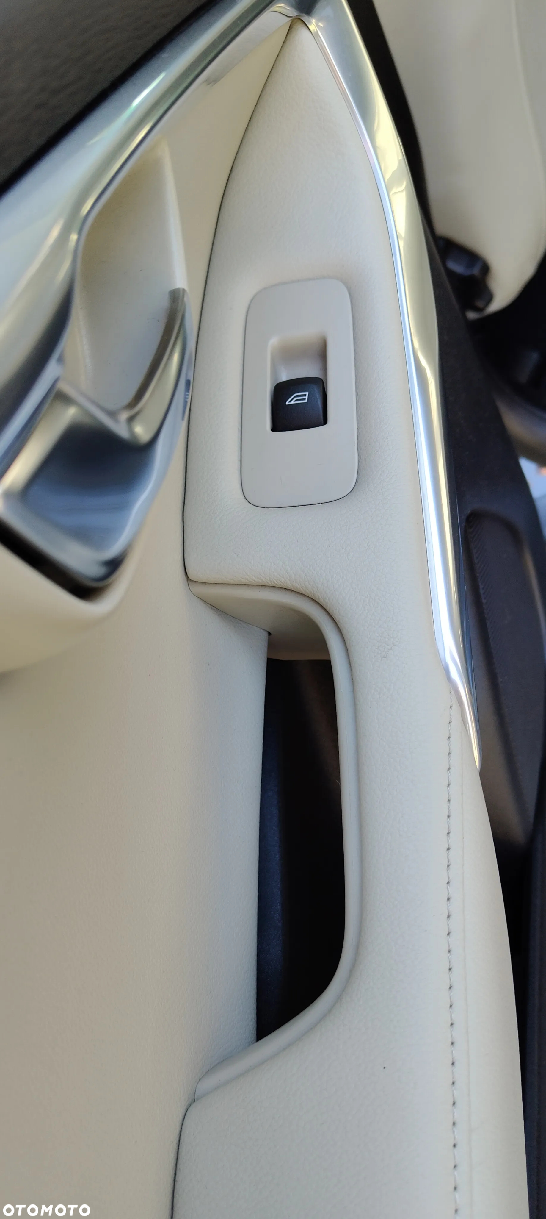 Volvo V40 D2 Summum - 11