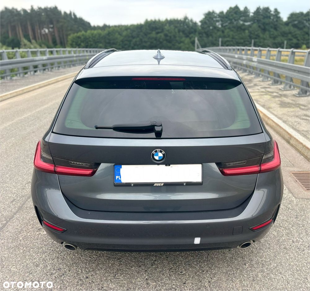 BMW Seria 3 318d Sport Line Shadow - 7