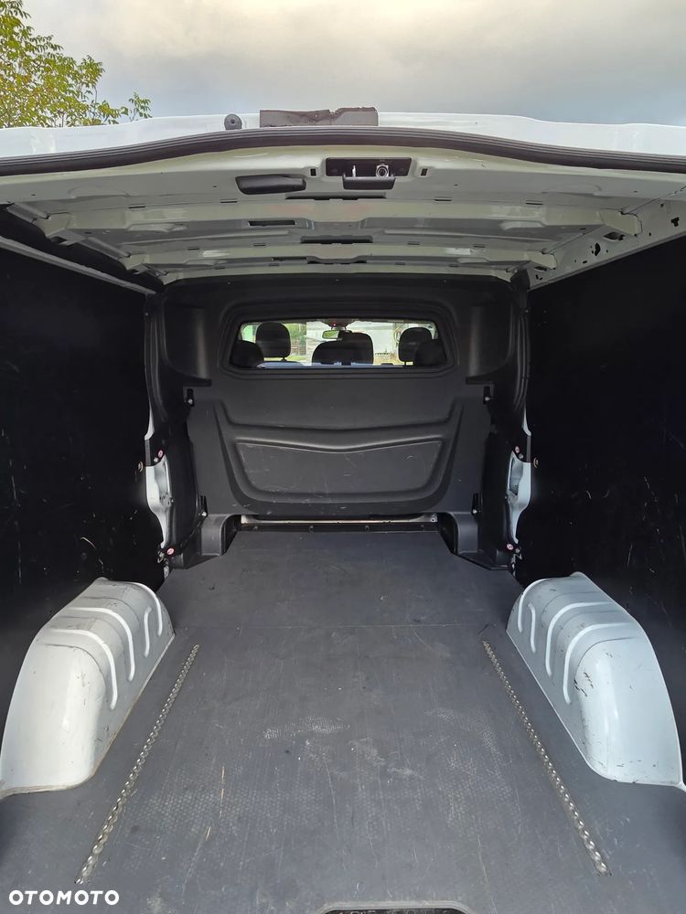 Opel Vivaro - 16