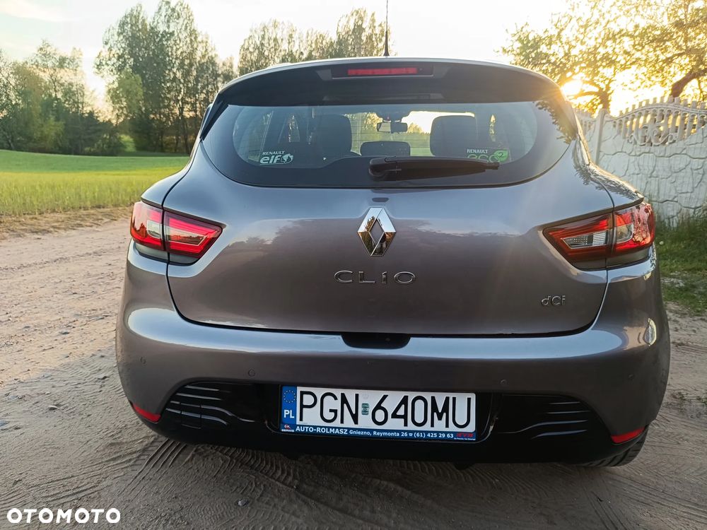 Renault Clio - 10