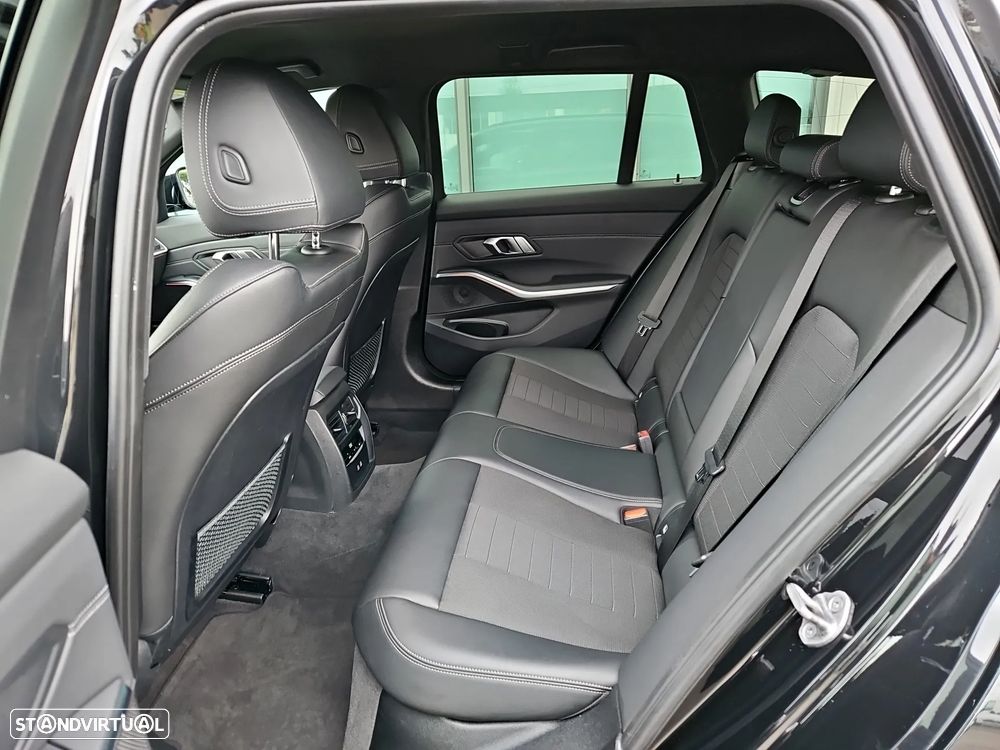 BMW 320 d Line Sport Auto - 13
