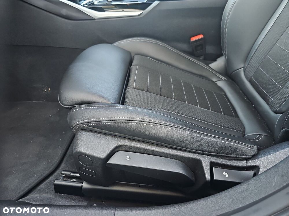 BMW Seria 3 - 24