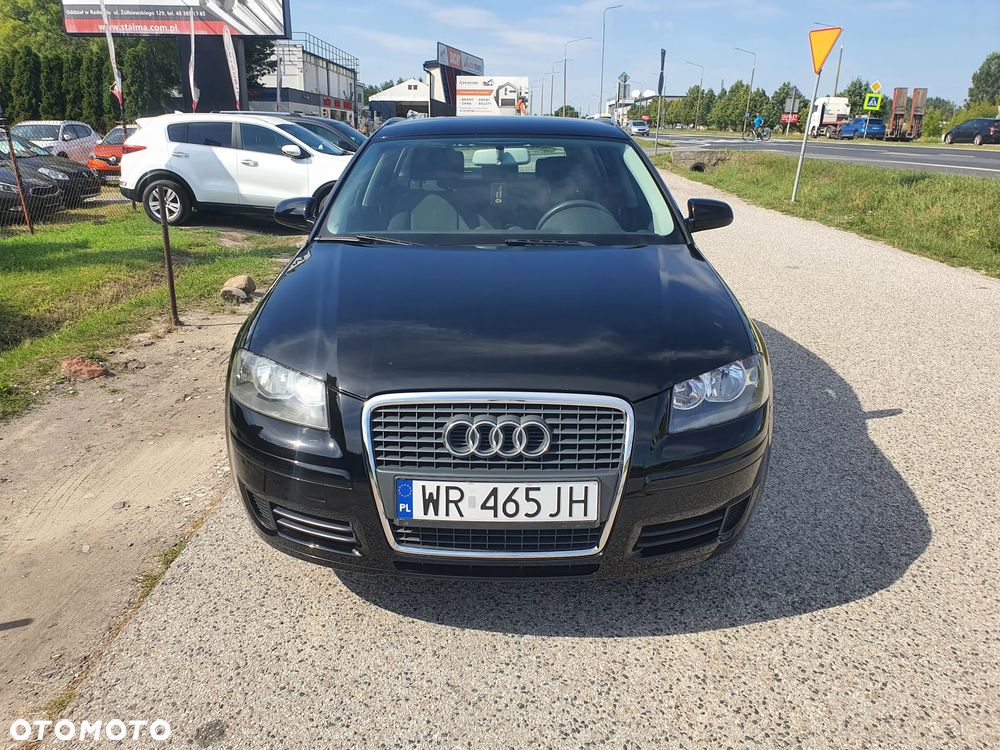 Audi A3 Sportback 1.6 S line Sportpaket plus - 2