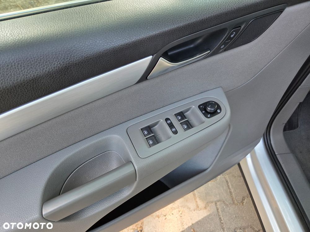 Volkswagen Sharan - 17