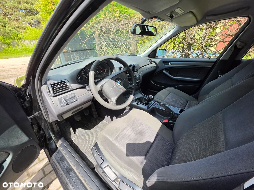 BMW Seria 3 320d - 10