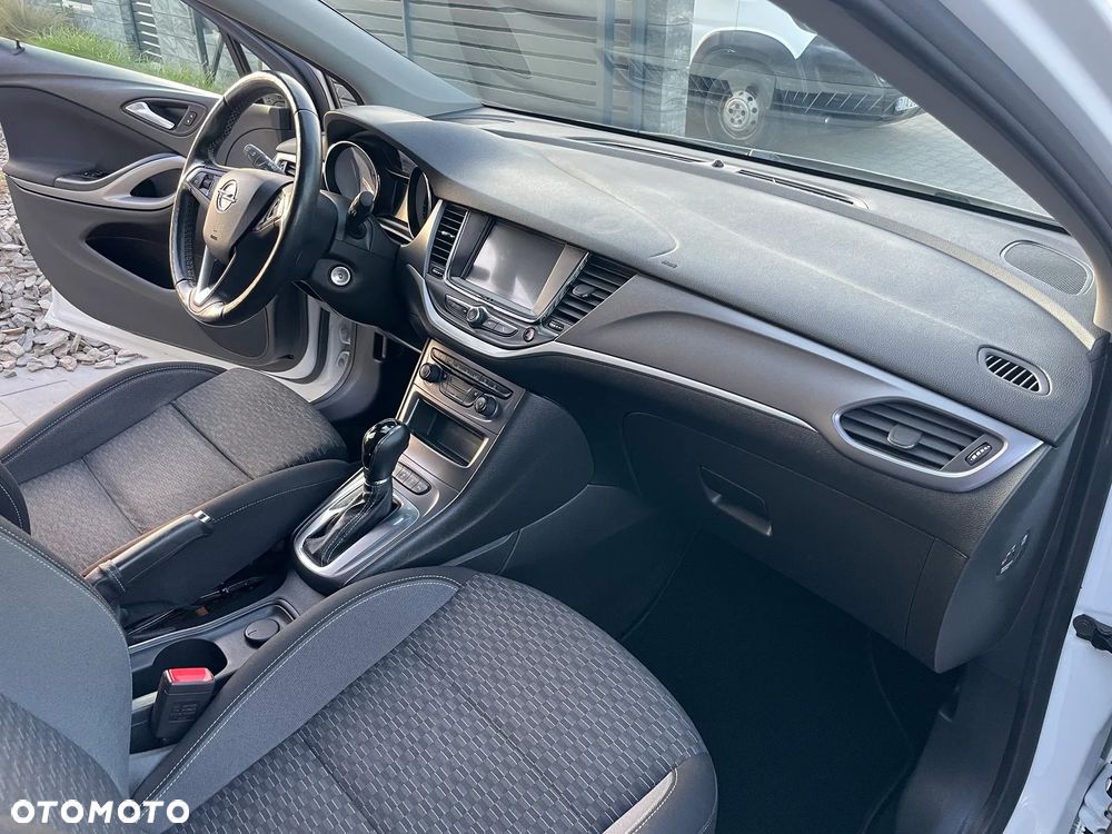 Opel Astra 1.5 D Start/Stop Automatik 2020 - 24