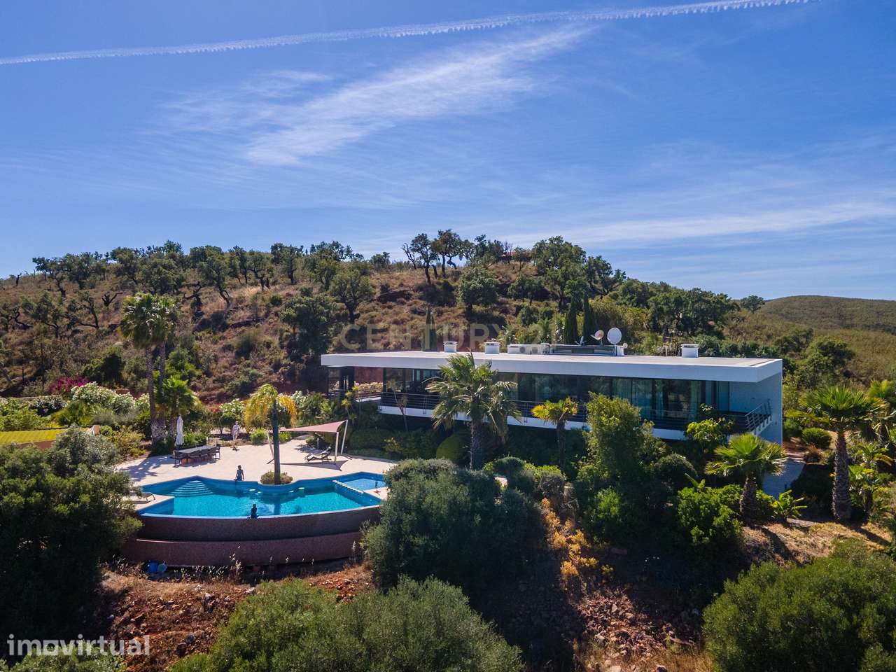 Moradia Contemporânea de Luxo em Mexilhoeira Grande, Portimão — Vista - Grande imagem: 2/56