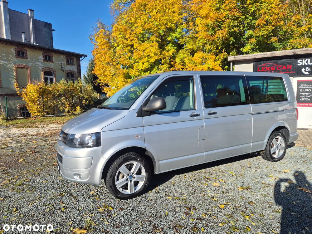 Volkswagen Caravelle - 13
