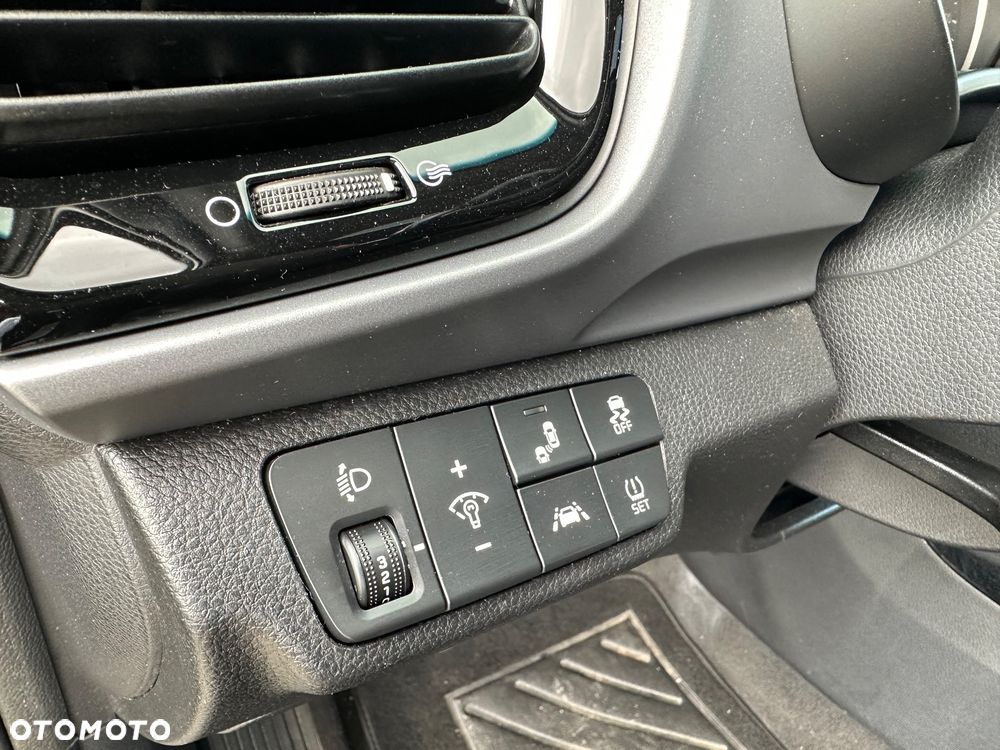 Kia Stonic - 23