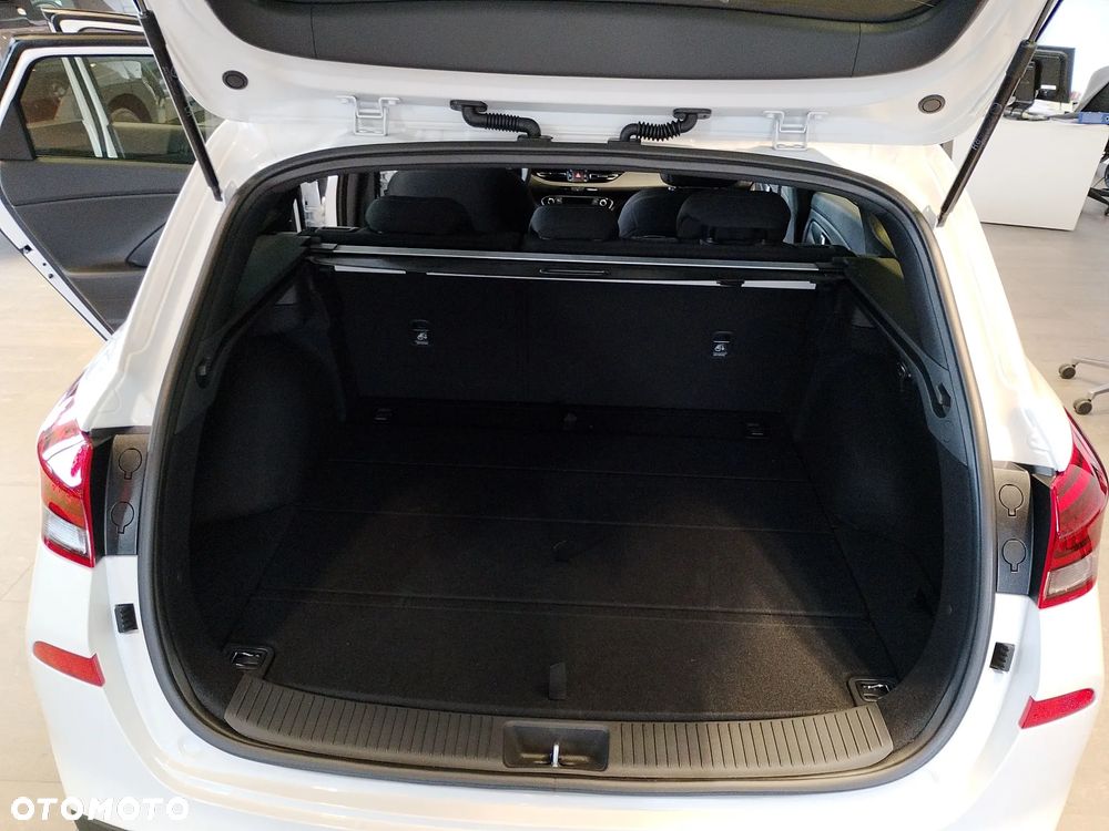 Hyundai i30 1.5 T-GDI 48V Smart DCT - 17