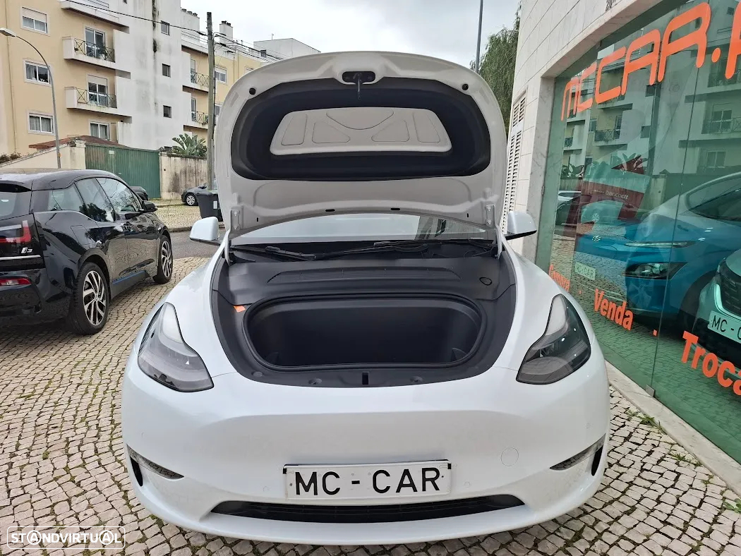 Tesla Model Y Long Range Dual Motor AWD - 54
