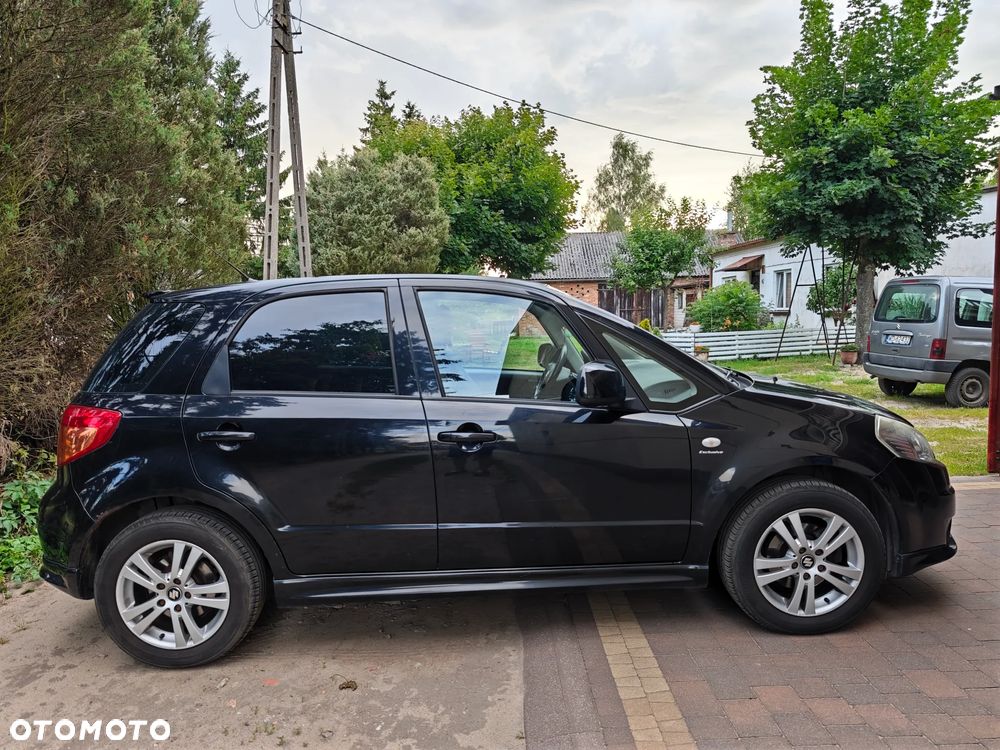 Suzuki SX4 1.6 Premium - 8
