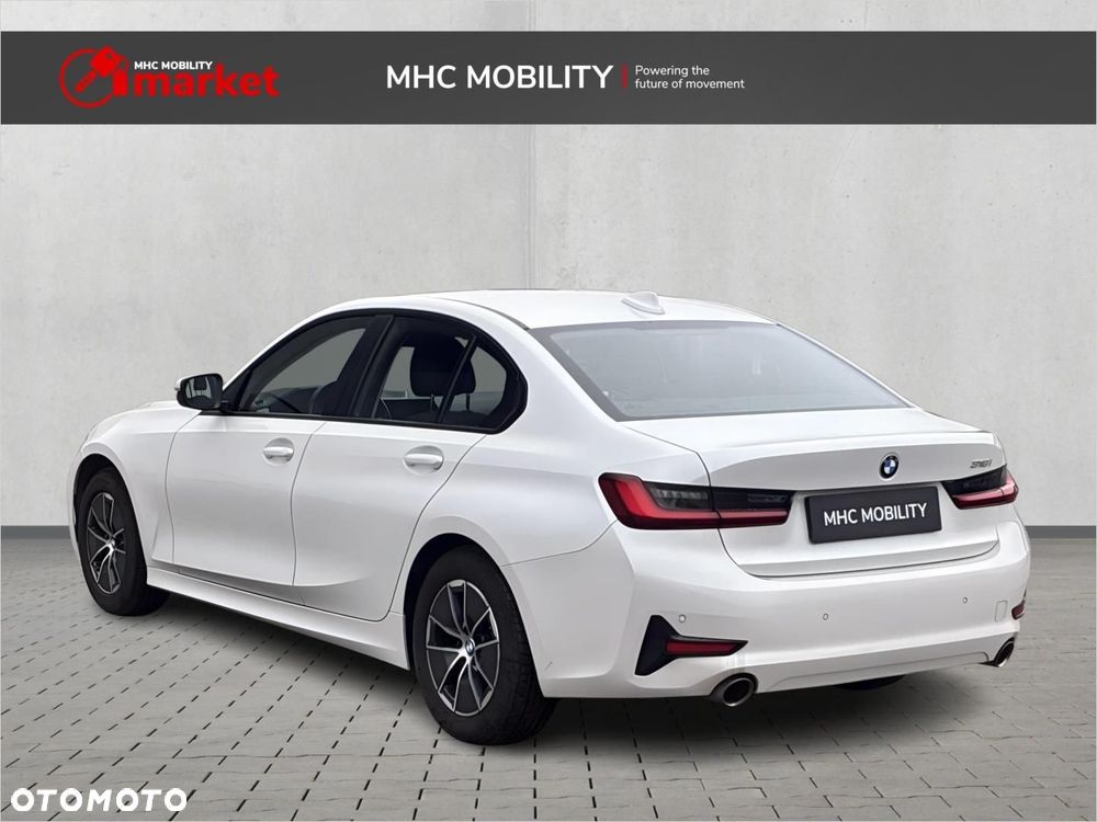 BMW Seria 3 318i Advantage - 4