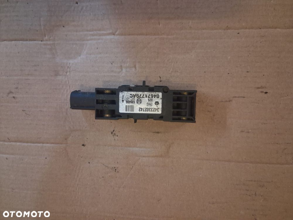 Czujnik uderzeniowy CHRYSLER 300C  04671779AC  OE - 4