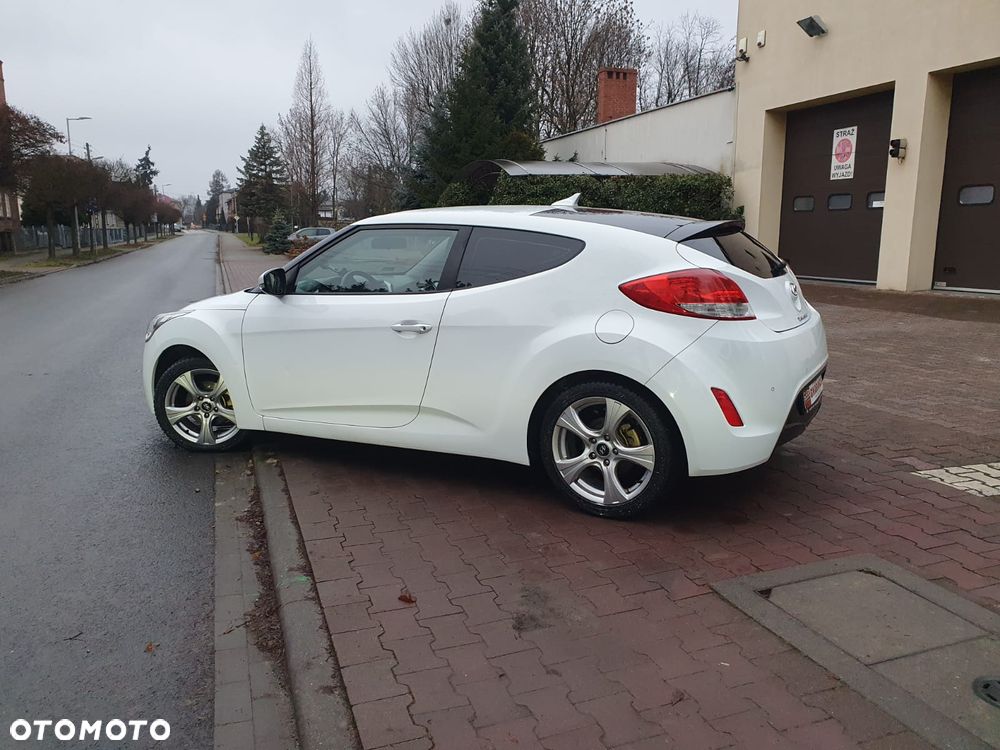 Hyundai Veloster 1.6 blue Style - 40