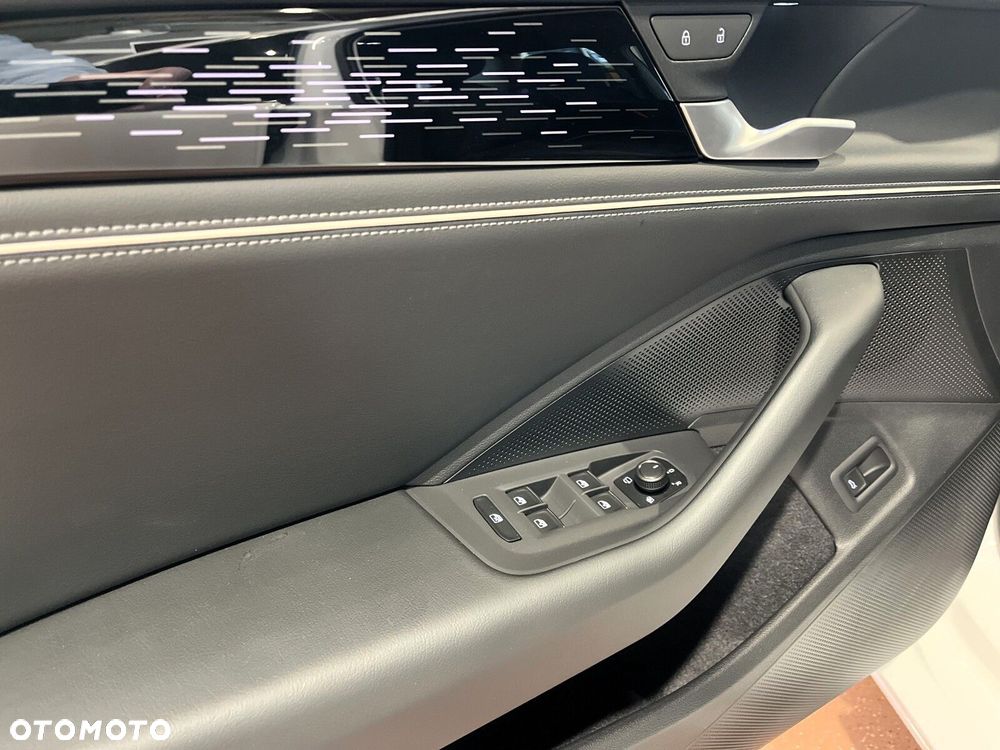 Volkswagen Passat Variant 2.0 TSI Business Plus DSG - 11