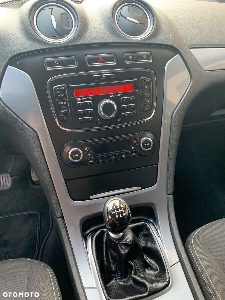 Ford Mondeo 2.0 TDCi Trend - 10