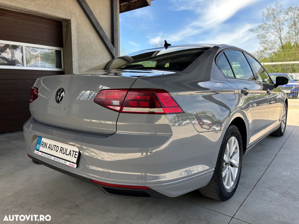 Volkswagen Passat - 8