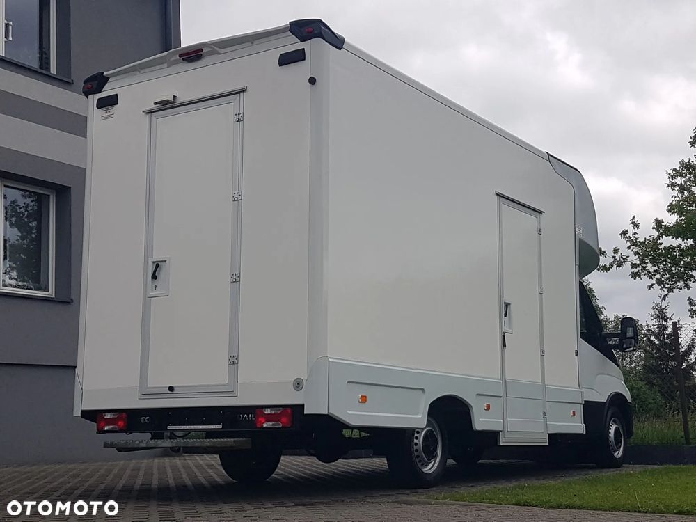 Iveco DAILY KONTENER NISKOPODŁOGOWY 4,43x2,23x2,42 SKLEP FOODTRUCK BAR KLIMA KONIOWÓZ KAMPER - 29