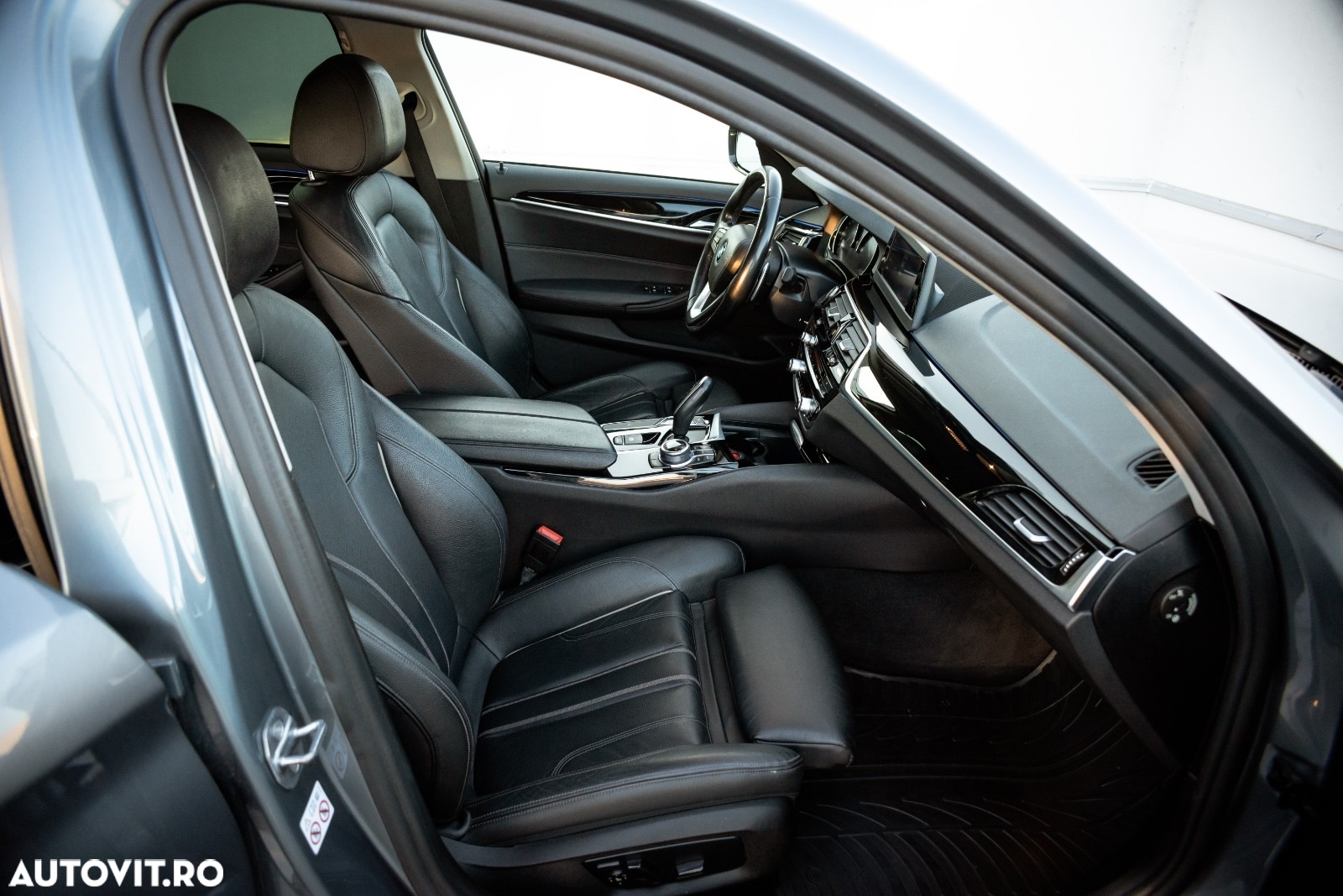BMW Seria 5 520d AT - 20