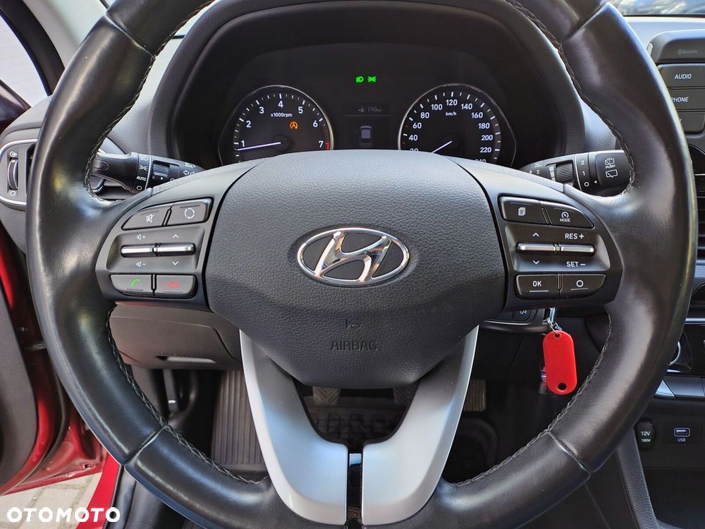 Hyundai i30 1.4 Classic + - 17