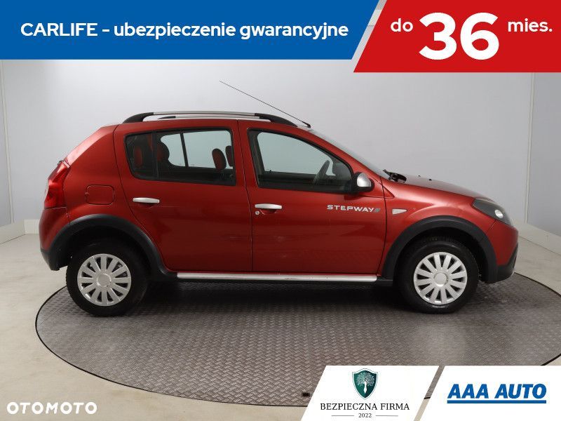 Dacia Sandero - 8