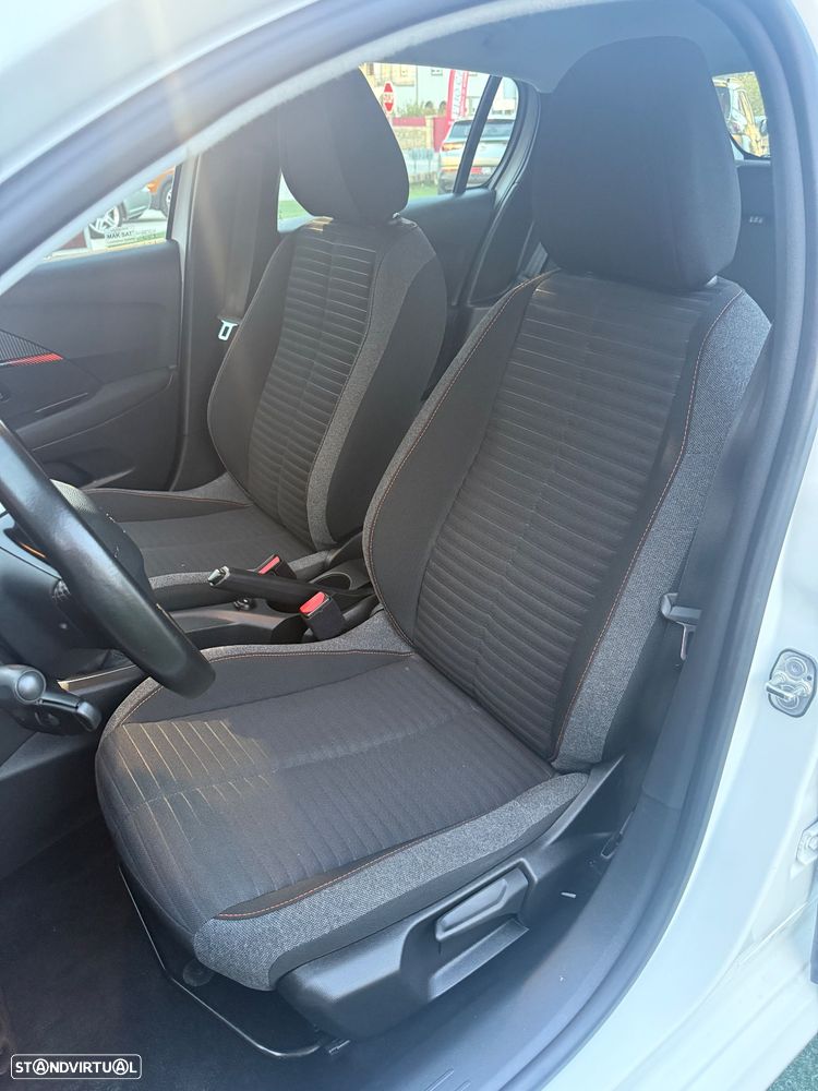 Peugeot 208 1.2 PureTech Active - 11