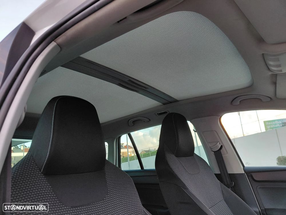 Skoda Rapid Spaceback 1.6 TDi Elegance - 12