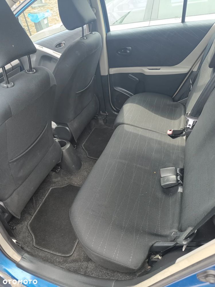 Toyota Yaris 1.4 D-4D Edition - 8